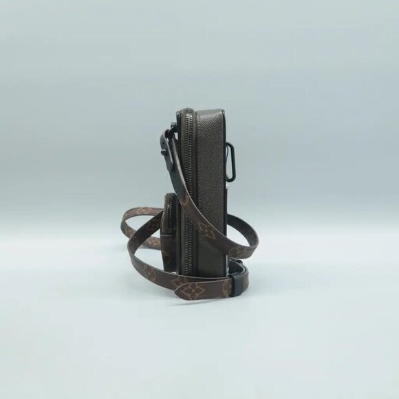 Authentic Louis Vuitton Phone Box Monogram Canvas Shoulder Bag 1258-092124 - Picture 3 of 12